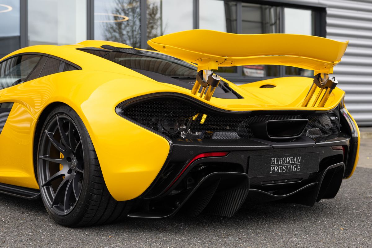 2014 McLaren P1
