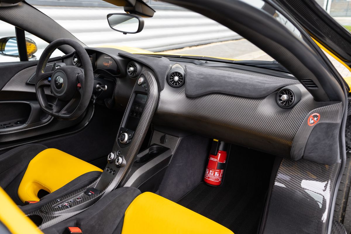 2014 McLaren P1