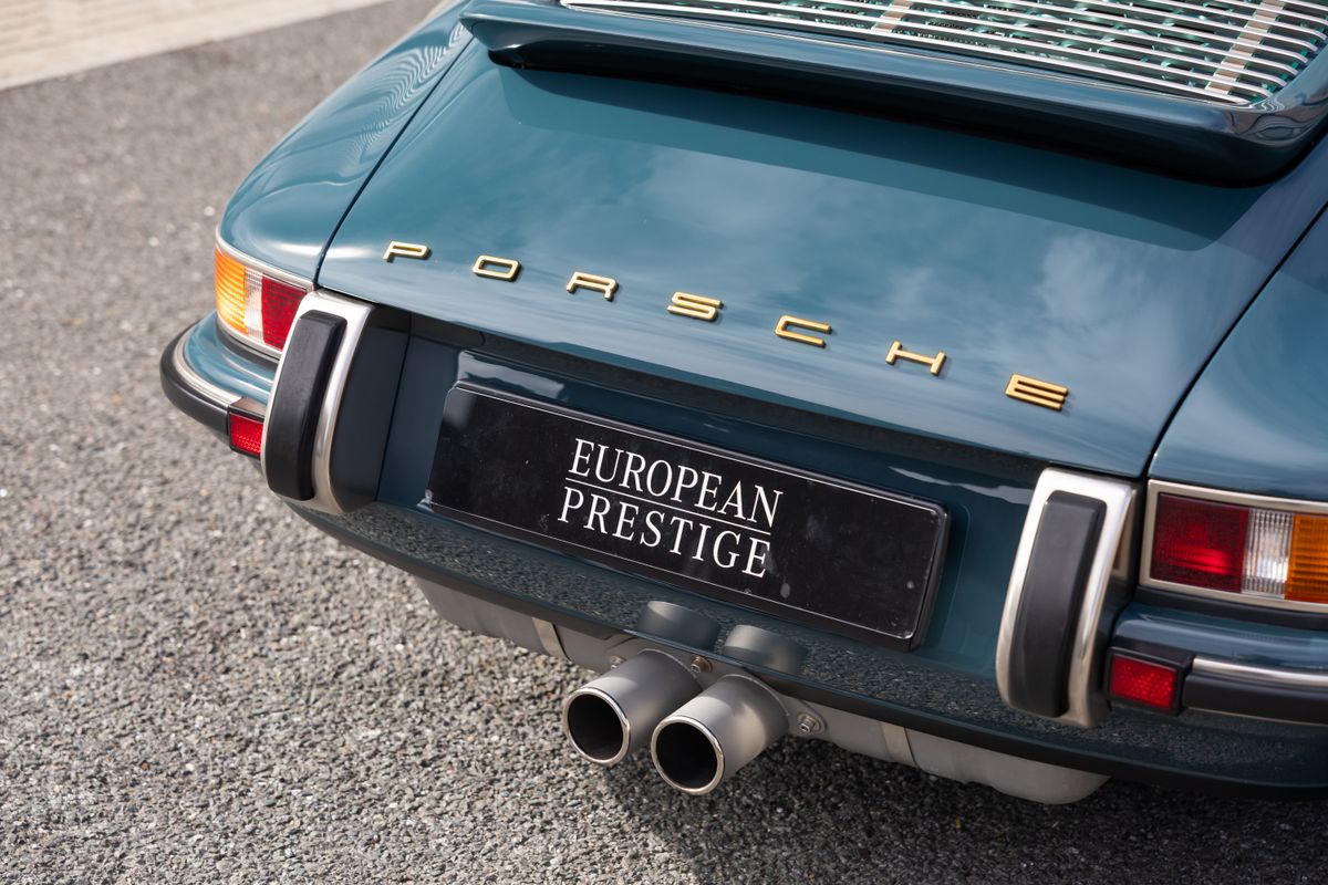 1992 Porsche 911 (964) Reimagined By Singer "Classic Study"
