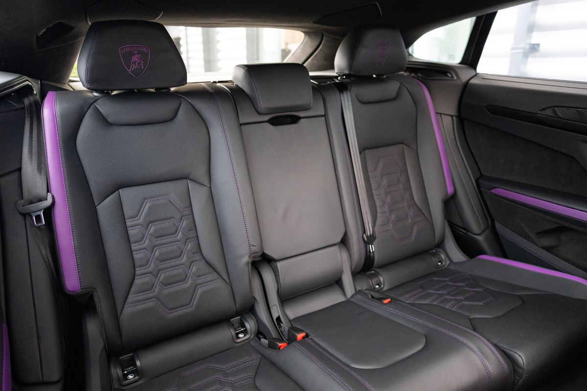 2025 Lamborghini Urus SE