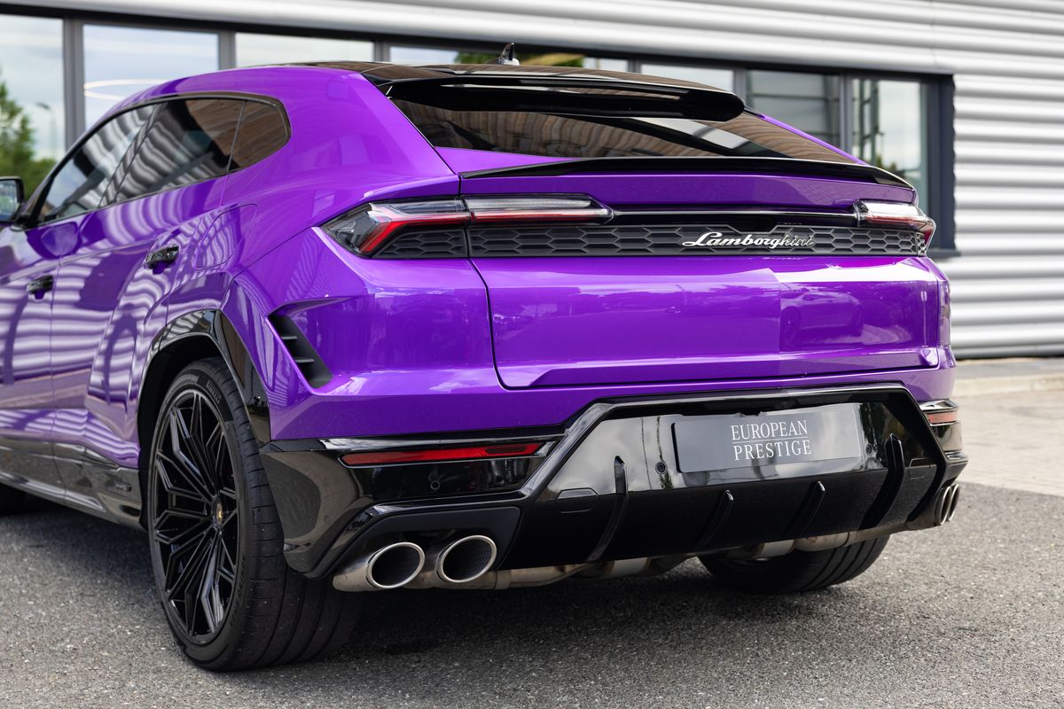 2025 Lamborghini Urus SE