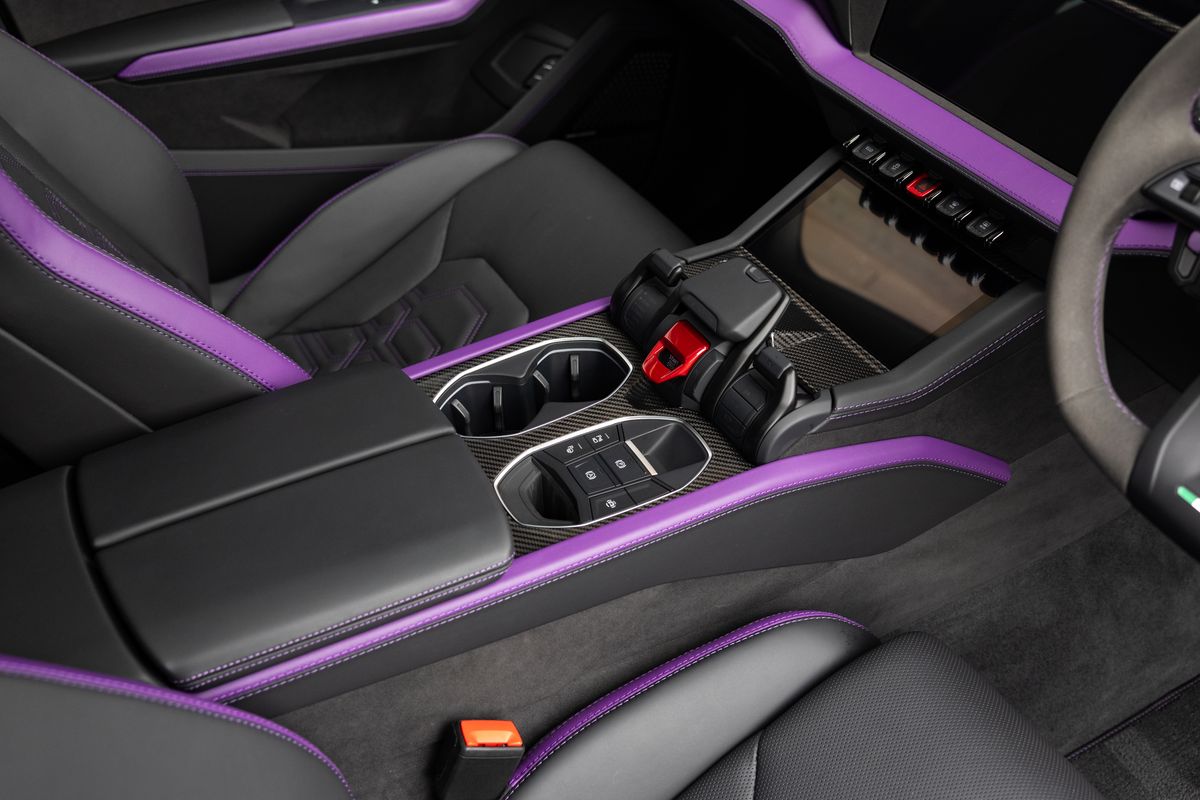 2025 Lamborghini Urus SE