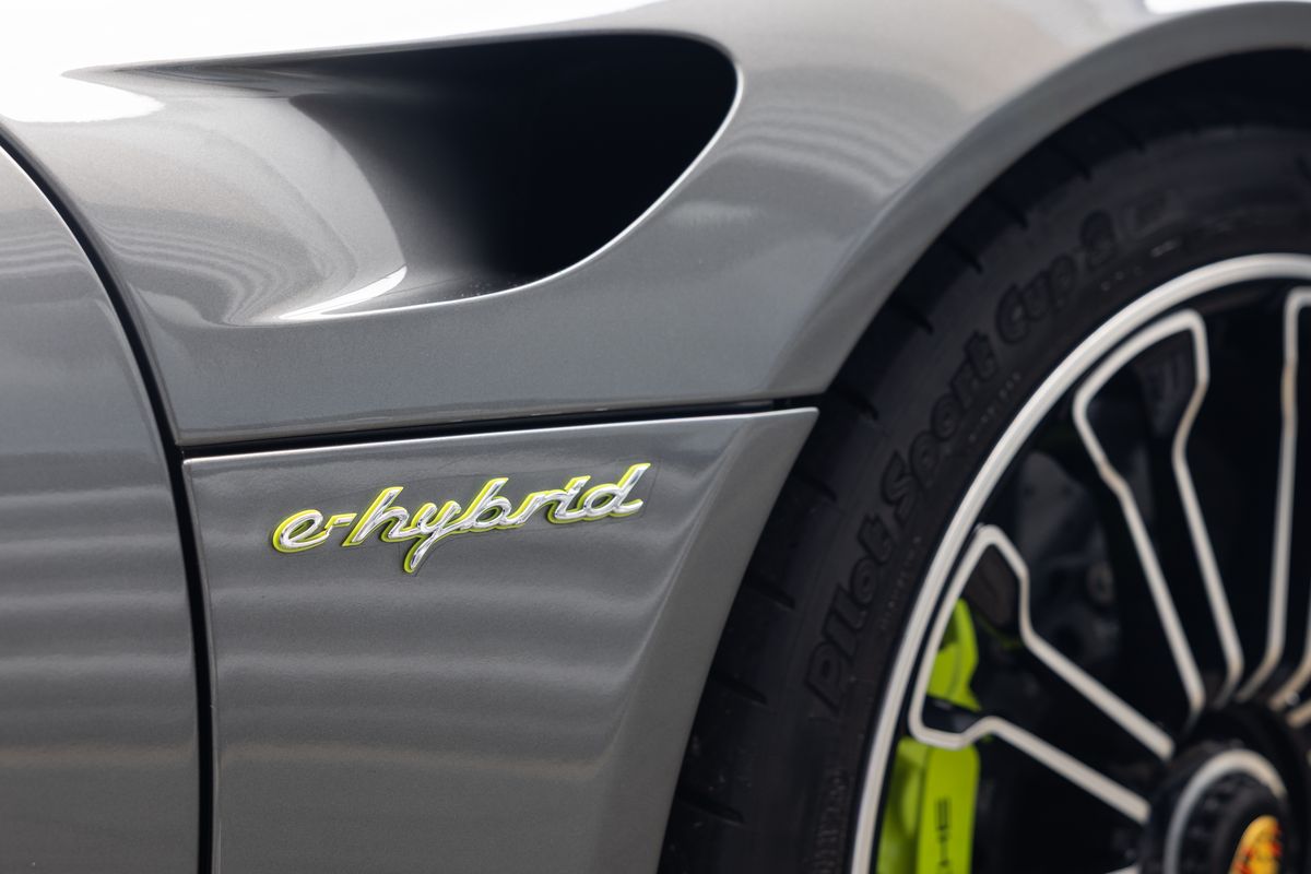 2015 Porsche 918 Spyder