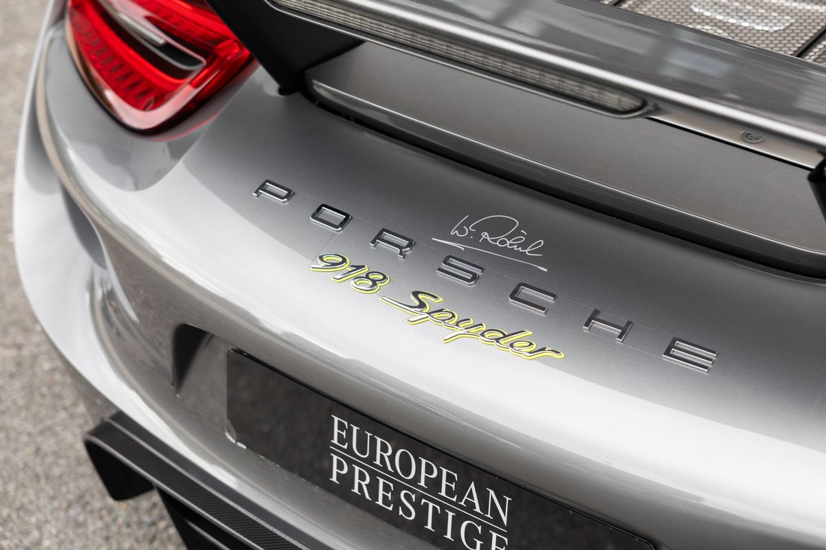 2015 Porsche 918 Spyder